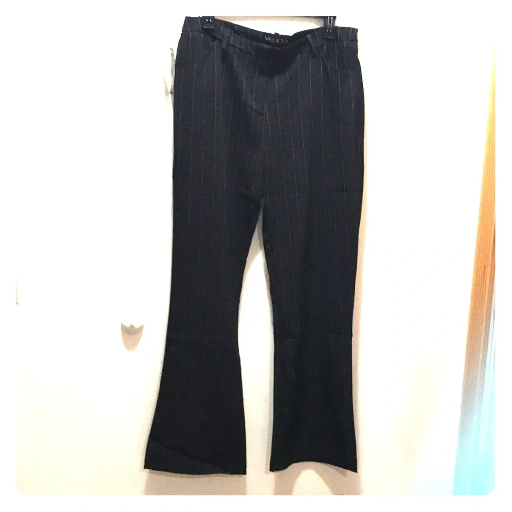 Y2k Vezucci plaid & black modern bell bottom high rise flare new